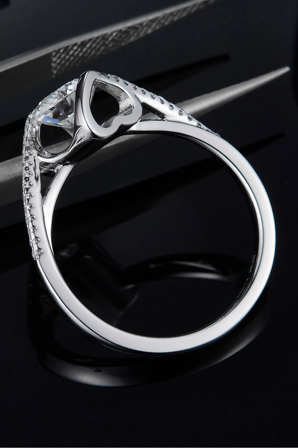 Sarah 1 Carat Moissanite 925 Sterling Silver Twisted Ring