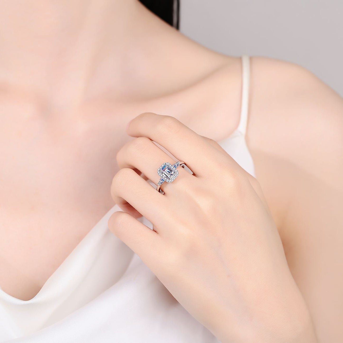 Mona 1 Carat Moissanite 925 Sterling Silver Ring