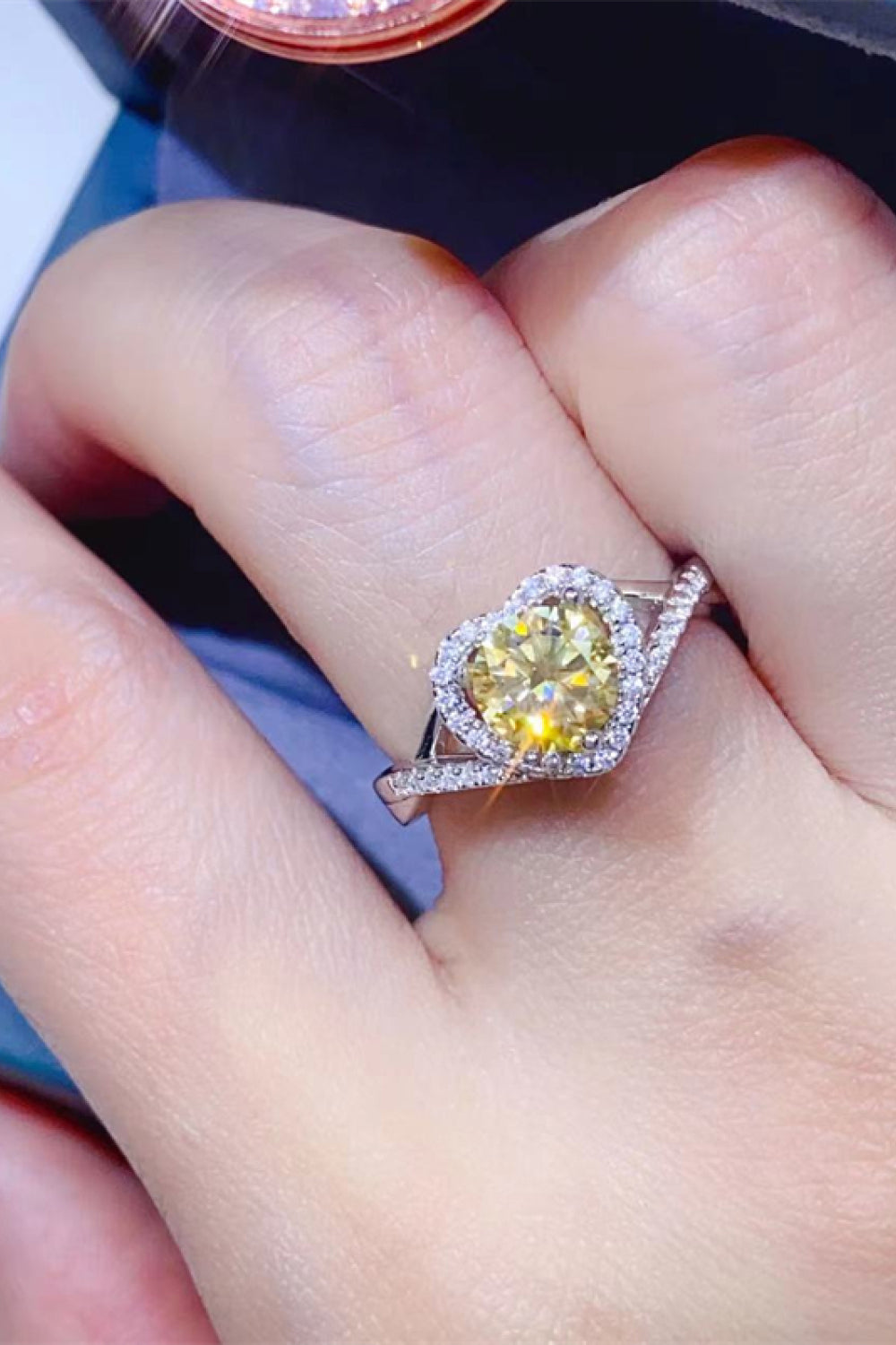 Baeful 1 Carat Moissanite 925 Sterling Silver Heart Ring